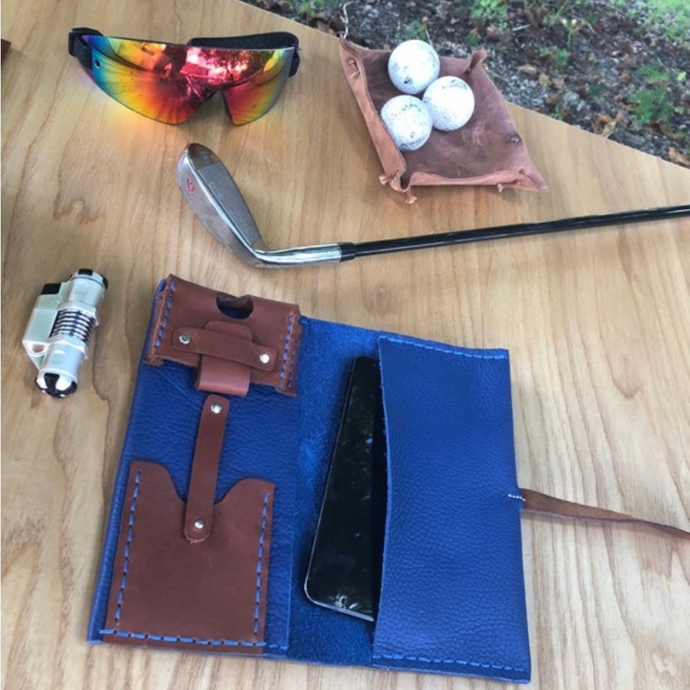 Premium leather Cigar Case royal blue tan. New in box.